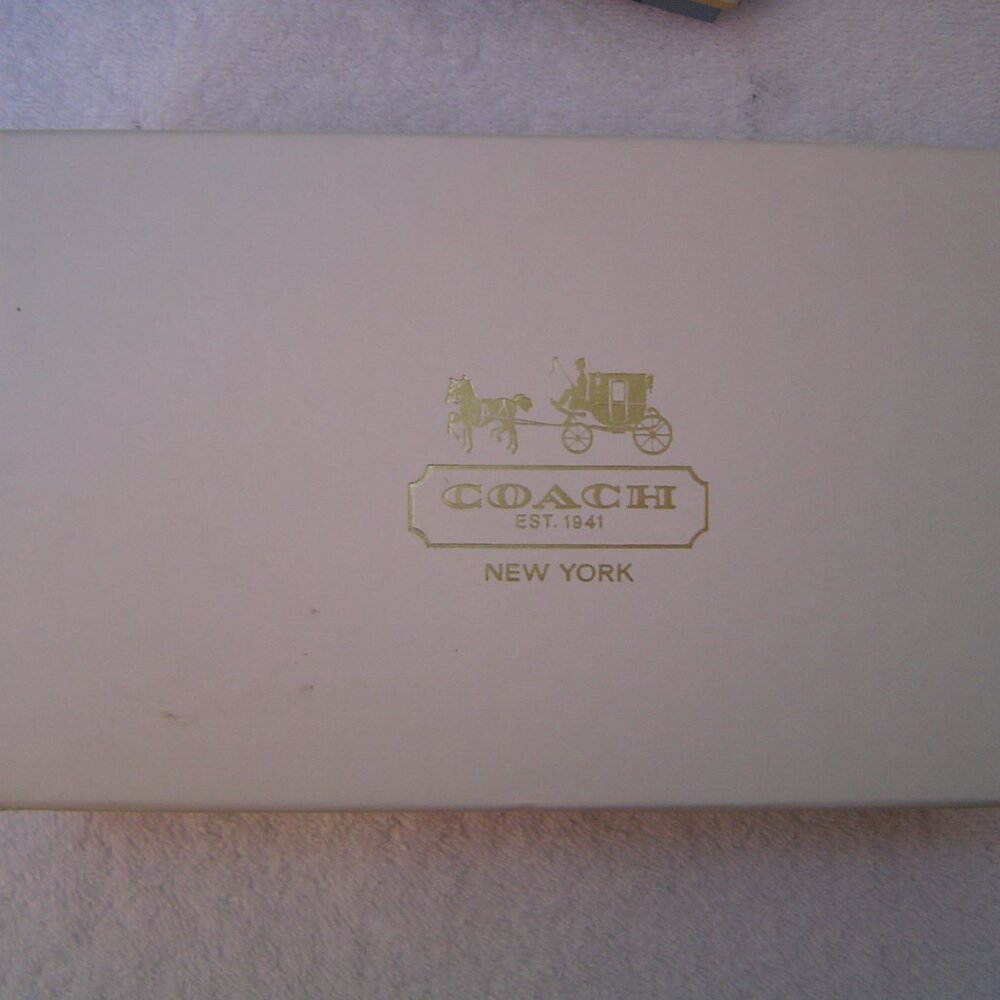 AUTHENTIC COACH LOT OF 5 BOXES AND 3 HOLIDAY RIBBONS VGC - Picture 7 of 13